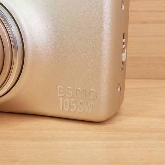 Pentax Espio 105SW 35mm Point & Shoot Film Camera / 28–105mm Zoom / Tested - Picture 4 of 9